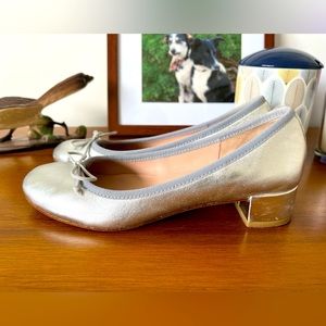 Summit by White Mountain Silver Ballet with Block Heel size 7.5/8